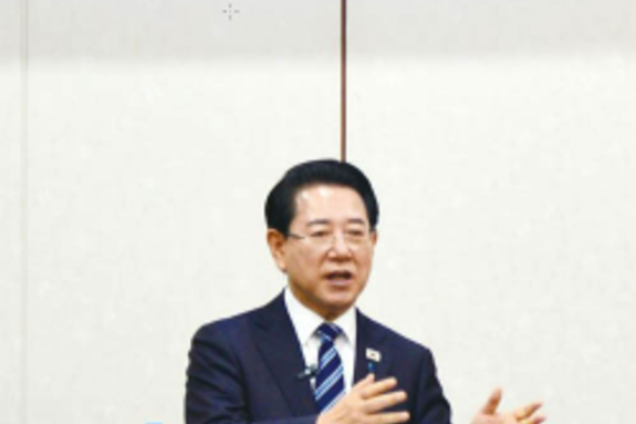 김영록 "동부권,반도체·수소산업 중심 첨단 신도시로"